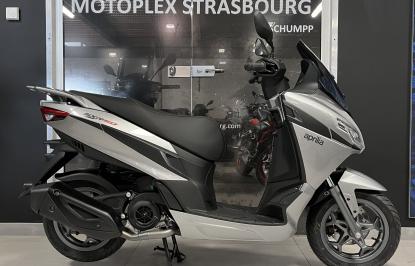 APRILIA SXR 50 neuf 0KM Garantie 48 Mois 